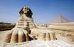 Bức tượng nhân sư Sphinx là công trình nổi tiếng ở Ai Cập. Tượng mang hình quái vật có đầu người, mình sư tử và những chân vuốt xòe ra phía trước, thể hiện sự bảo vệ đối với ba kim tự tháp lớn ở Giza.